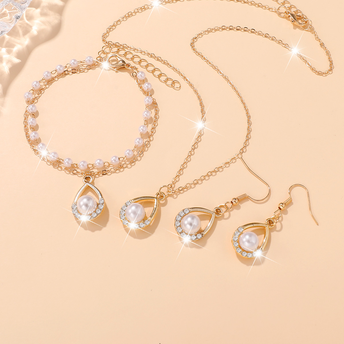 4Pcs Women Teardrop Pearl Rhin - Resin Art Necklace 评论和价格