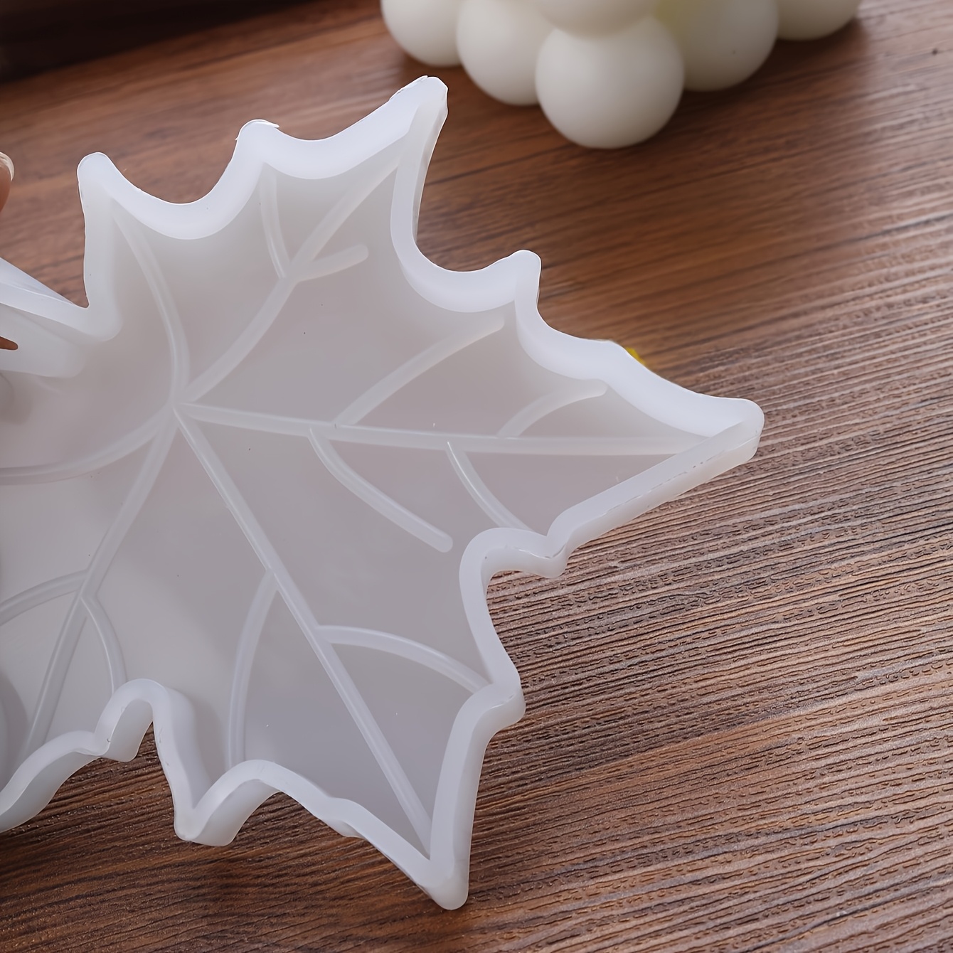 1PC Maple Leaf shaped Silicone - Resin Art Tools 评论和价格